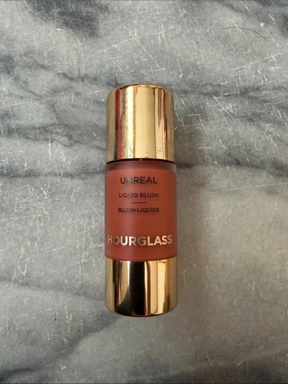 Hourglass unreal liquid blush in Moment